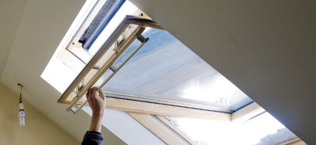 Pose de Velux à Saint-Paul-de-Vence (06570) dans les Alpes-Maritimes